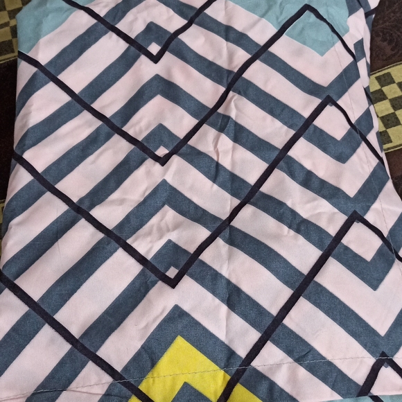 Mac Premium Bedsheet - Picture 5 of 9